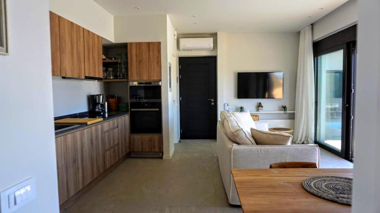 Villa Karma Paleros المظهر الخارجي الصورة